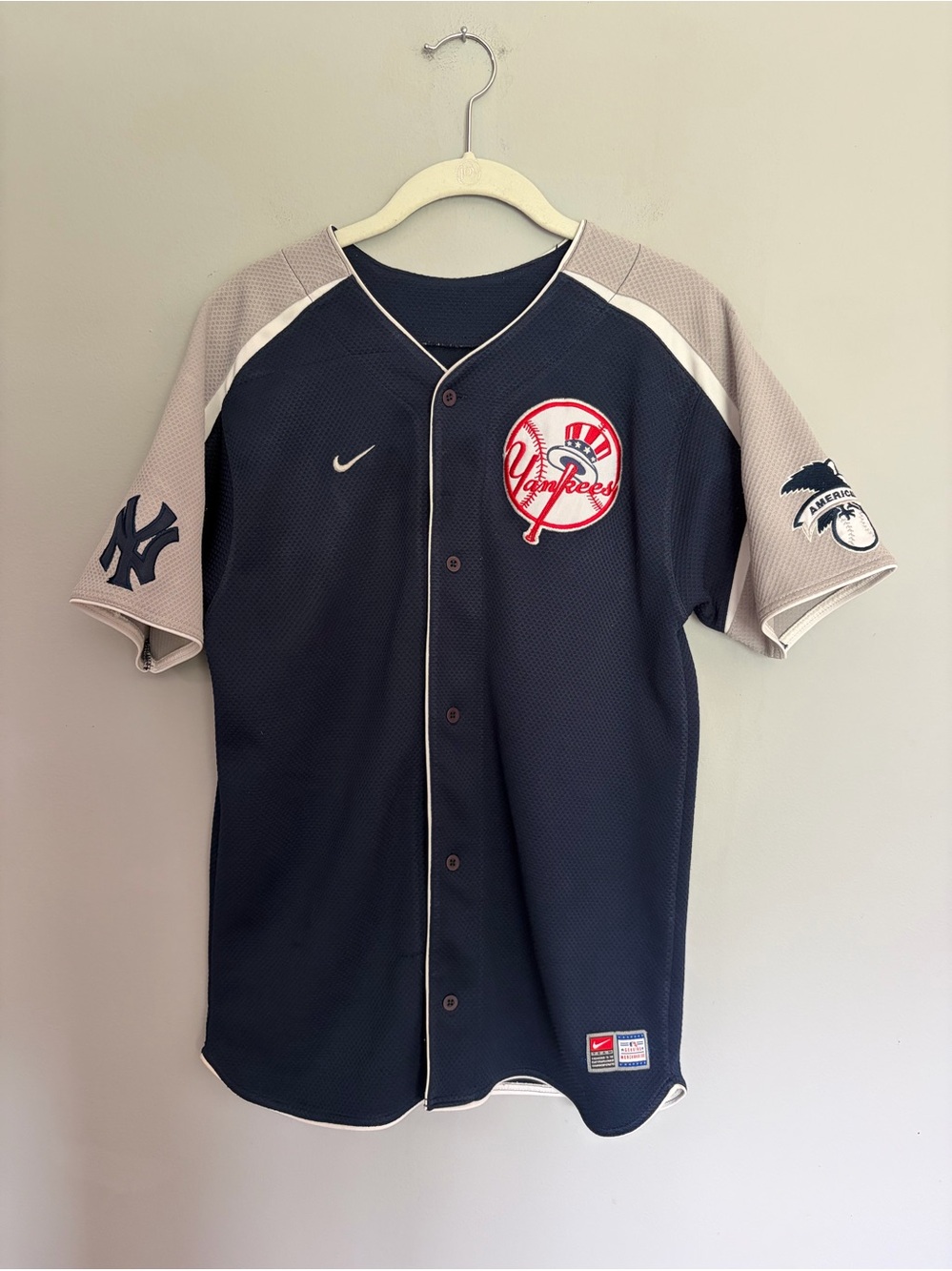 Vintage Nike New York Yankees Derek Jeter Size Small Baseball Jersey Navy MLB